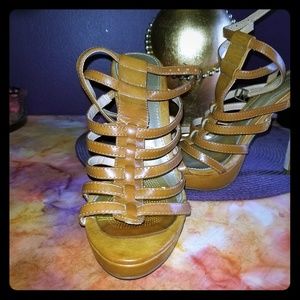 New neva wore sandals